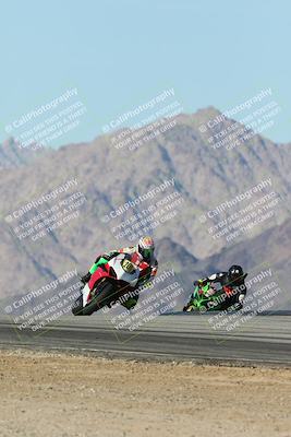 media/Dec-01-2025-Moto Forza (Mon) [[2daa91e15f]]/2-Intermediate Group/Session 4 Turn 9/
